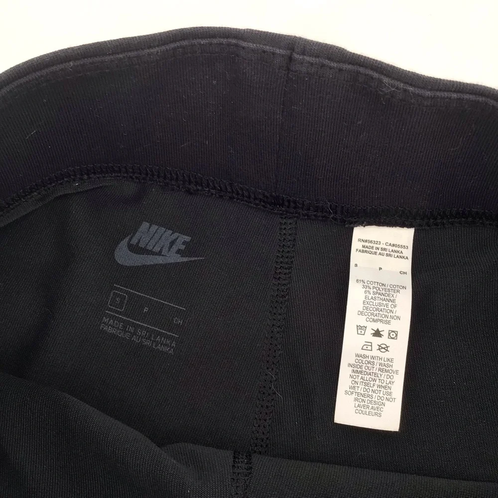 Nike Womens Sportswear Essential High-Waisted Leggings (CZ8528-010) Size Small - Picture 6 of 15